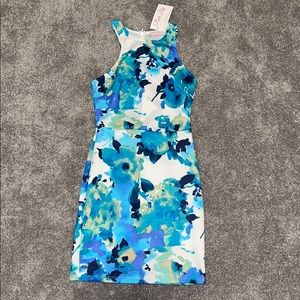 Blue floral dress pink lily